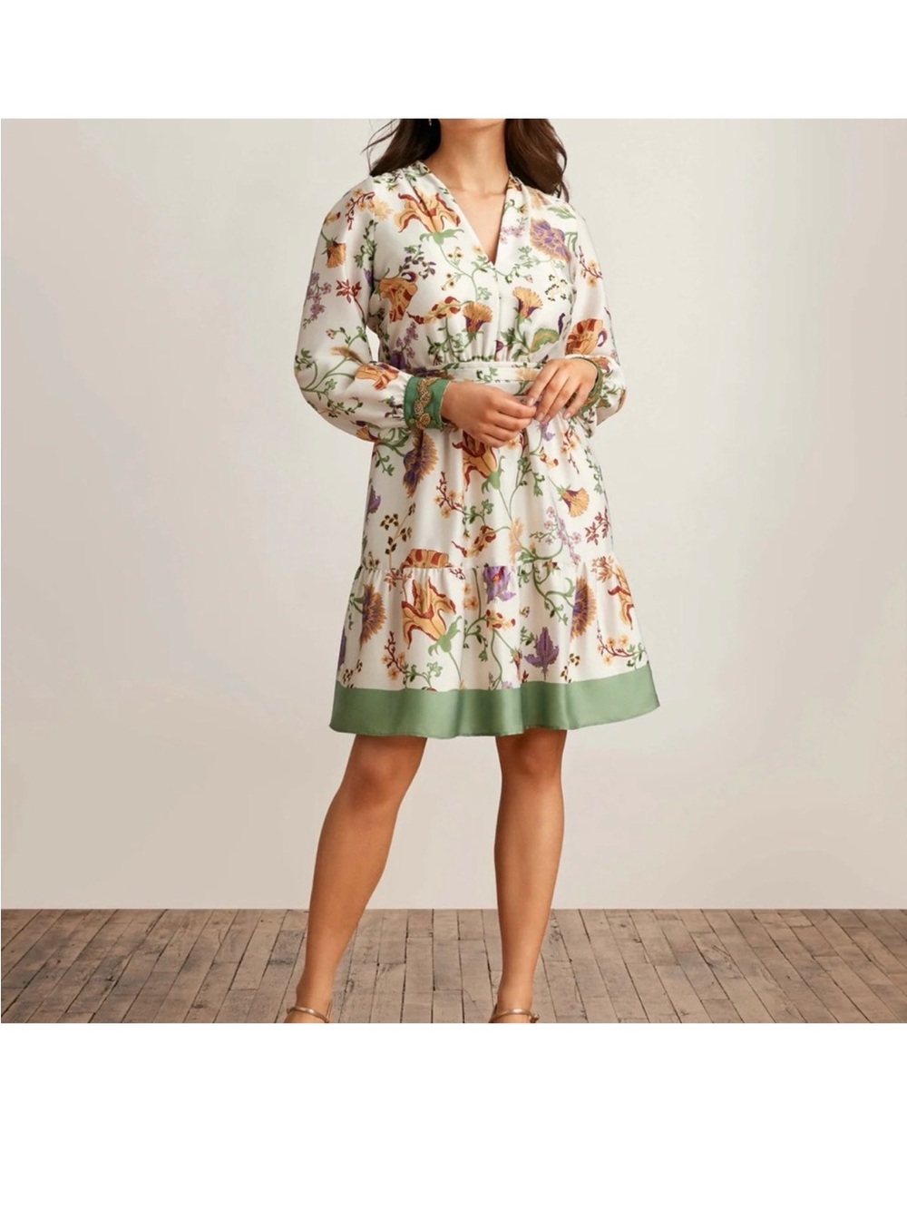 Anne Klein White Floral Long Sleeve Tiered Dress with Green Trim